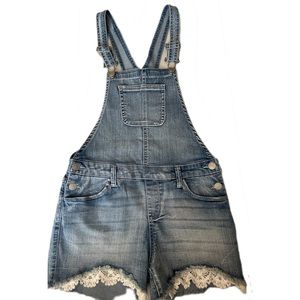 SO (Kohl’s) Denim Overall Shorts Size 14 crocheted material/frayed hem
